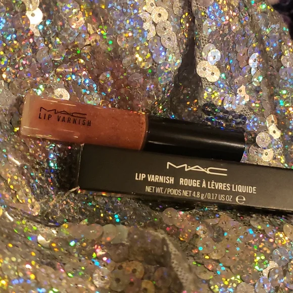 ❇️🧚♀️CUTE YET SEXY MAC Cosmetics VERY RARE Lip Varnish NWT - Picture 2 of 3
